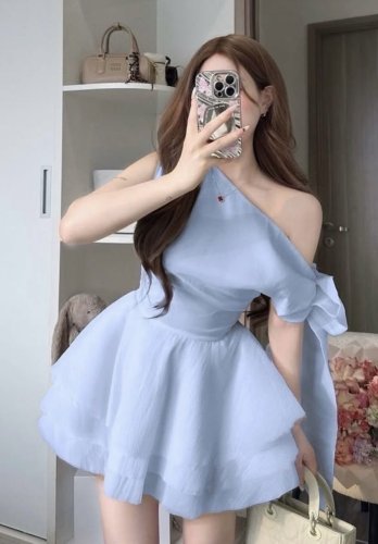 Krátke mini šaty belasé - Veľkosť: S, Farba: Belasá-233