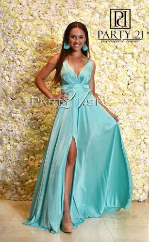 Long dress with a slit