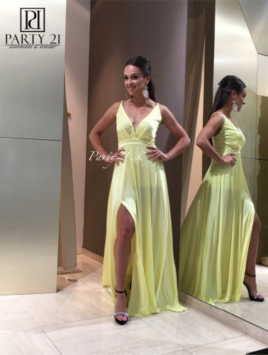 Long dress with a slit